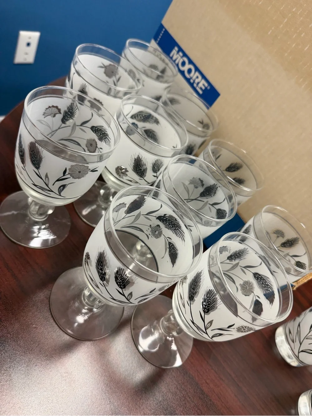 Black & White Floral Stemmed Glasses - Set of 8 Libbey Wheat pattern Vintage